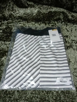 Falda Tenis Tail Para Mujer Core Active Nadusha Rayas Blanca y Negra Talla L Nueva Con Etiquetas Foto 1 de 4