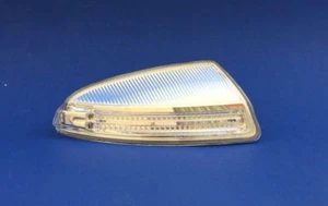 2008-2011 MERCEDES W204 RIGHT SIDE OUTSIDE MIRROR BLINKER LIGHT LAMP GENUINE OEM - Picture 1 of 3