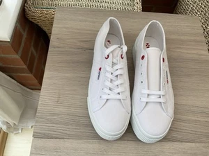 BNIB SUPERGA 2790 LITTLE HEARTS WHITE LADIES TRAINERS SIZE 6 - Picture 1 of 5