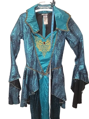 Vestido de Halloween en personaje Foto 1 de 4