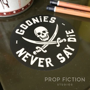 The Goonies - Retro Requisite "Goonies Never Say Die" Sticker / Piraten Set Aufkleber - Bild 1 von 1