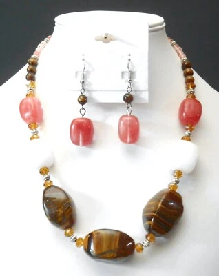 Juego de collar y pendientes con cuentas de cuarzo rosa ojo de tigre y rosa Foto 1 de 4