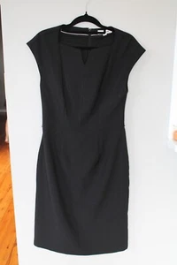 Womens Short Sleeve Plain Black Dress Fitted Waist Sleeveless Design Size 8 - Picture 1 of 2