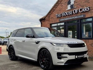 2025 Land Rover Range Rover Sport 3.0 D300 MHEV Dynamic SE Auto 4WD Euro 6 (s/s) - Picture 1 of 24