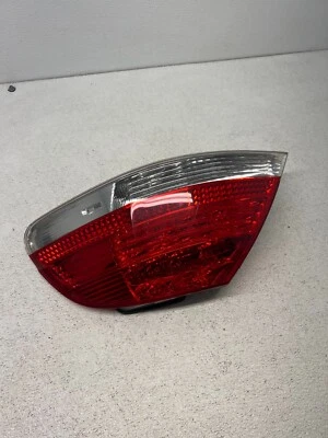 BMW E65/E66 750i 750Li 760i 760Li 2006 2007 2008 luz trasera LED derecha OEM brillante Foto 1 de 4