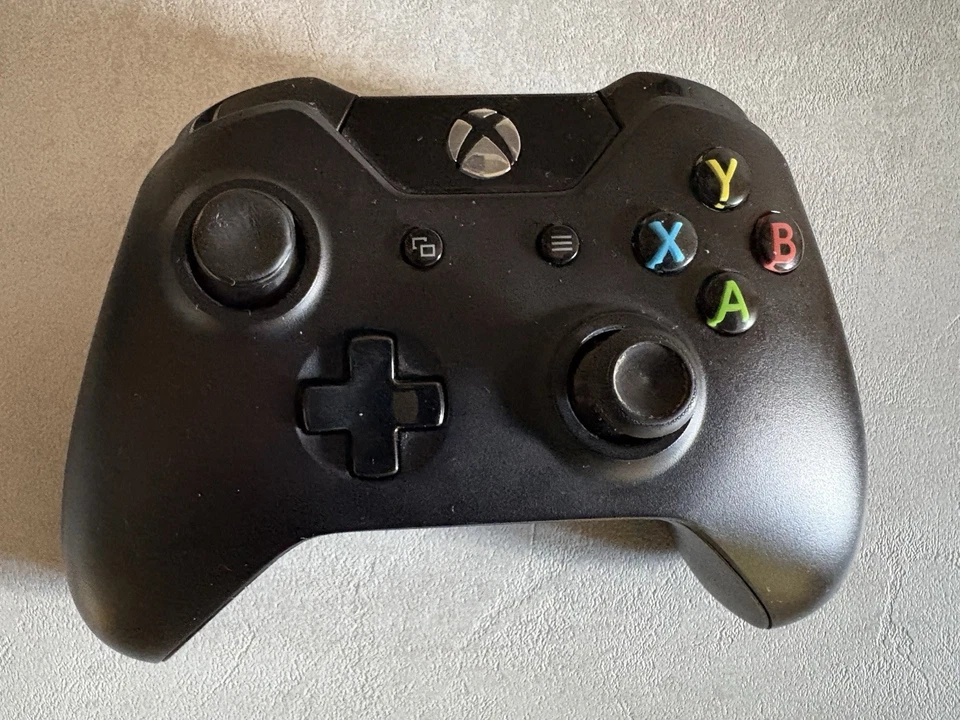 Microsoft Xbox Wireless Controller - Carbon Black - Immagine 1 di 1