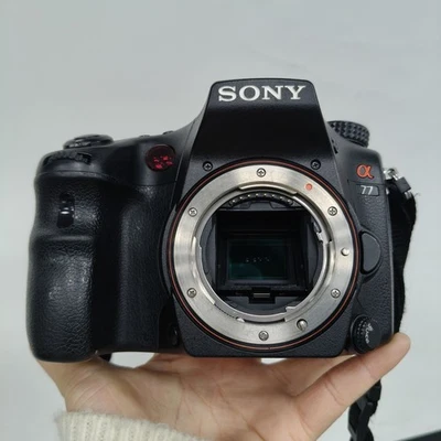 Sony Alpha a77 SLT-A77V SLT-A77 Digital SLR Camera Body only -90% New - Image 1 of 4