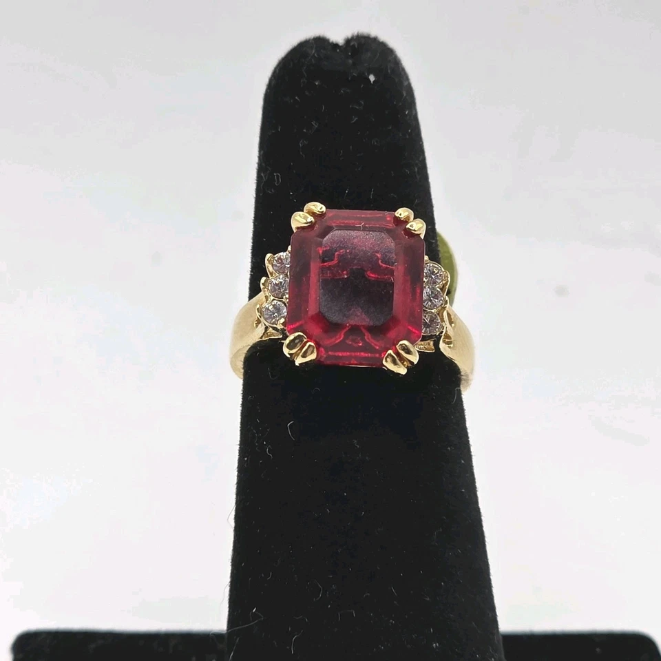 金色电动戒指 辐射翡翠切割紫红色宝石口音宝石 尺寸 6 — 第 1/4 张图片