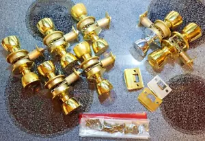 Kwikset Polished Brass Non-Locking Complete Passage Door Knob Latch Set Interior - Picture 1 of 5