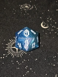 Magic the Gathering Final Fantasy troquel de 20 caras, azul, cristal, de paquete de regalo - Imagen 1 de 1