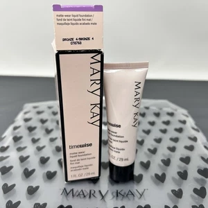 MARY KAY Timewise Matte-Wear Liquid Foundation Bronze 4 038768 Combo-Oily - Picture 1 of 2
