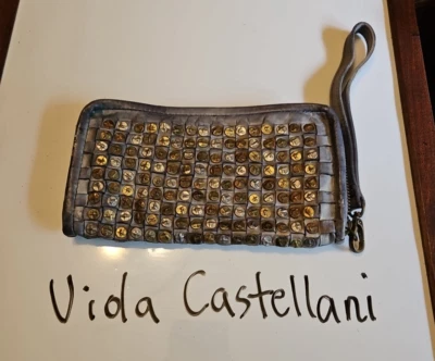 Cartera Viola Castellani Gris Muñequera Tachonada Foto 1 de 4