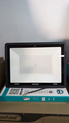 FARO LED DA ESTERNO FARETTO 200W 300W 400W 500W Watt IP66 LUCE FREDDA 6500K - Immagine 1 di 4