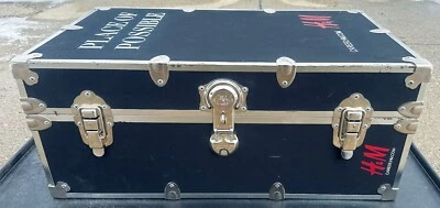 RHINO TRUNK & CASE 黑色 CAMP & COLLEGE FOOTLOCKER 储物盒 30"X 17"X 13" — 第 1/4 张图片