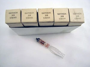 5 Neu aus altem Lagerbestand Raytheon JAN 5784WB Subminiture Audio Radio Mikrofon Vakuumröhren Neu im Karton - Bild 1 von 1