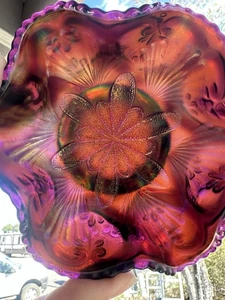 dugan 12 pedal Purple carnival glass Ruffled  bowl - Picture 1 of 9