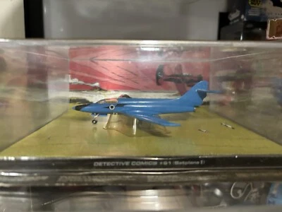 Corgi number 45 Batman automobile Batman 61 Batman 11 model Eagle moss - Image 1 of 4