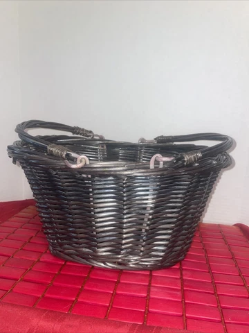 Wicker Picnic Basket with Double  Handles Dark Green Very Nice! Cover