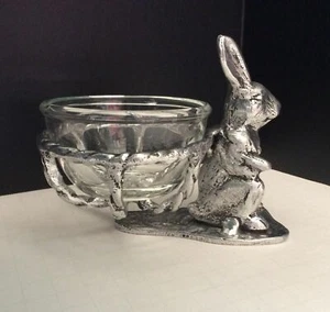 Tazón de aperitivo Pottery Barn Farmer Bunny ~ Plato de dulces ~ Nuevo con etiquetas - Imagen 1 de 4