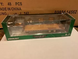 Greenlight Hobby Exclusive Gooseneck Trailer WEATHERED #30522 - Picture 1 of 1