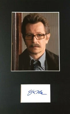 Gary Oldman Signed Index Card Autograph Batman Dracula  - Image 1 of 2
