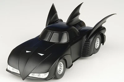 BM0020 Eaglemoss 1/43 Model Batmobile w/Magazine - Image 1 of 2