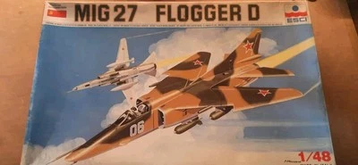 MIG-27 Flogger-D Soviet Aircraft Scale 1/48 ESCI + RESIN SEAT - Immagine 1 di 4