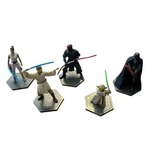 Konvolut 5 LucasFilms Star Wars Figuren - Darth Vader Yoda Darth Maul  - Bild 1 von 3