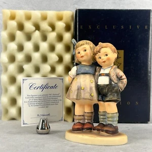 Vintage Hummel Figurine Goebel The Little Pair 449 Exclusive Collection TMK6 - Picture 1 of 20