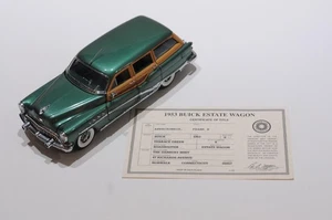 DANBURY MINT 1953 BUICK ROADMASTER STATION WAGON VERDE SCALA 1:24 CON CERTIFICATO DI AUTENTICITÀ SENZA SCATOLA - Foto 1 di 8