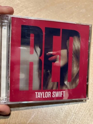 TAYLOR SWIFT-RED DELUXE EDITION-JAPAN EDITION  2-CD SET BONUS TRACK POCS-24002-3 - Image 1 of 4