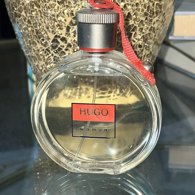Hugo Woman (rojo) por Hugo Boss 4,2 oz/125 ml EDT para mujer Foto 1 de 2