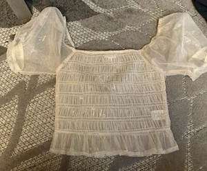 Women’s Iridescent Butterfly Ruffle Le Lis Top Size Small - Picture 1 of 4