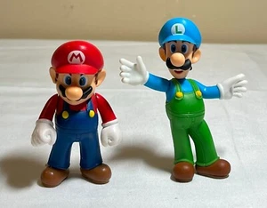 World of Nintendo 3" Figure - Super Mario - Mario & Ice Luigi - Jakks - Picture 1 of 2