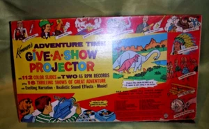 KENNERS "ADVENTURE TIME" GIVE A SHOW PROJECTOR 112 PICTURE SLIDES 2 RECORDS 1962 - Picture 1 of 8