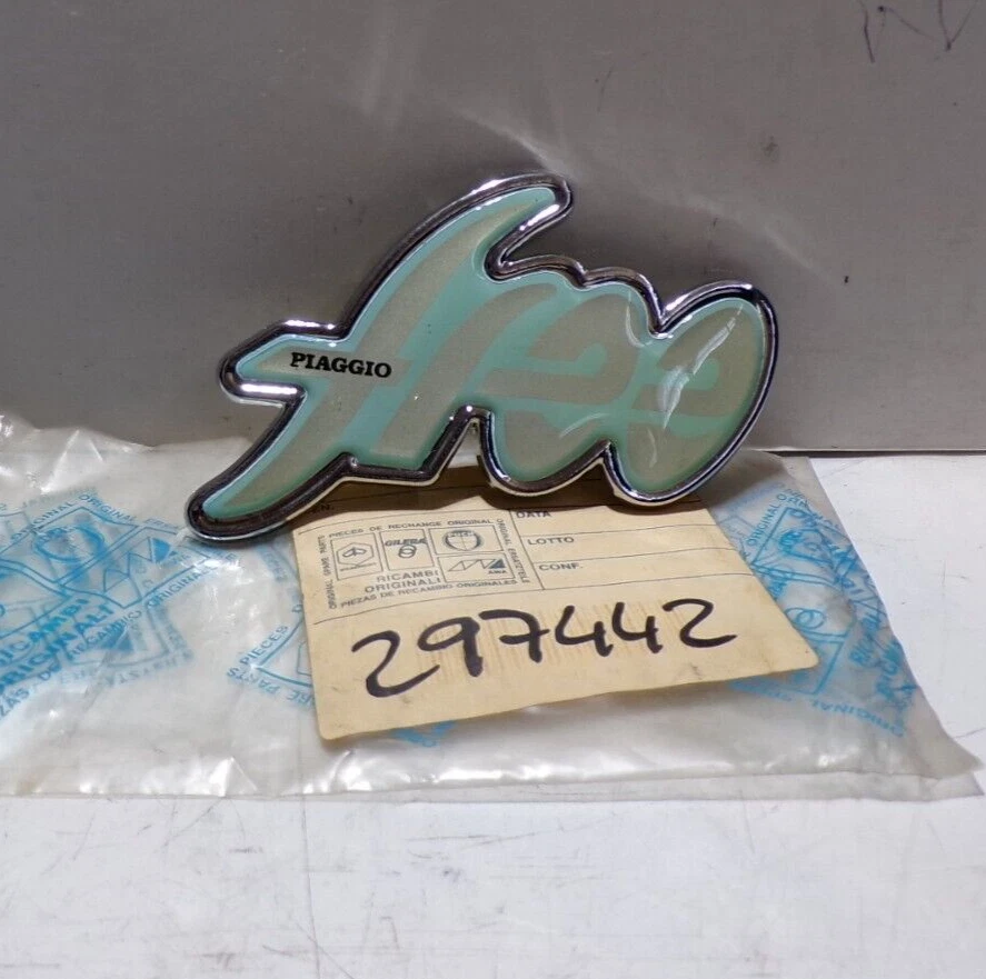 TARGHETTA ADESIVA EMBLEMA "FREE" LATERALE PER PIAGGIO FREE 50 (297442) - Imagen 1 de 1