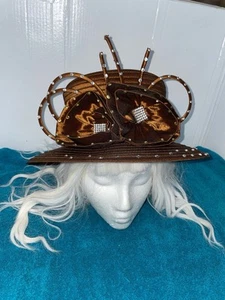 Vintage Kentucky Derby Preakness Belmont Ostern Kirche Hut Kupfer Farbe - Bild 1 von 4