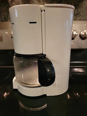 Braun Aromaster 10 Cup Coffee Maker Type 4085 White W/ Carafe Clean WORKS VIDEO  - Image 1 of 4