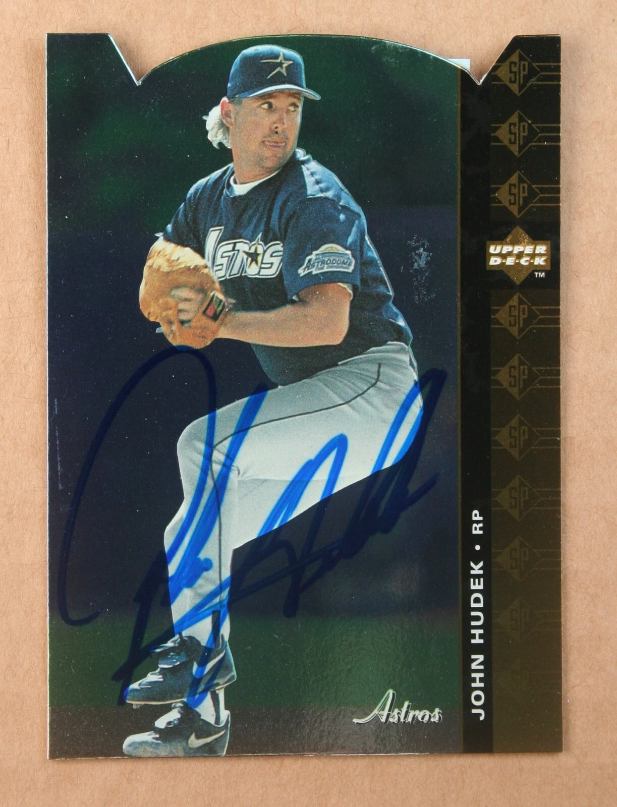 AUTOGRAPHED - John Hudek Upper Deck #31 Houston Astros 1995 SP, Stencil cut