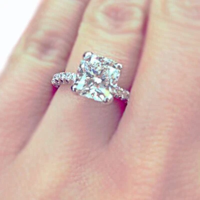 2.50 carat Cushion Cut Diamond Engagement Ring 18k White Gold GIA Certified - Изображение 1 из 4