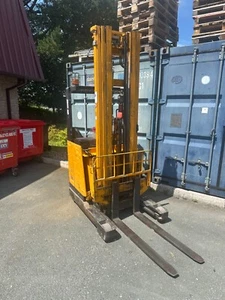 Jungheninrich ETMA 10GE Reach Truck - Picture 1 of 5