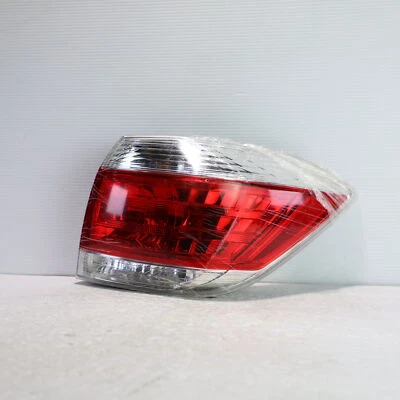 2011-2013 Toyota Highlander Right Side Tail Light Assembly Aftermarket Foto 1 de 4