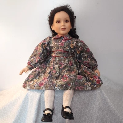 Vintage My Twinn Doll 23" Brown Hair Reddish Eyes 1996 Denver White Body - Image 1 of 4