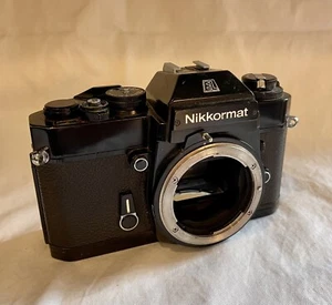 Nikkormat EL W 1976 Vintage Camera Body - Picture 1 of 4