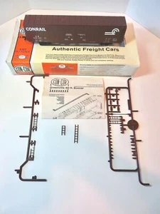 Bachmann HO Scale AMTRAK Crane Car & Floodlight Car #46105 - Picture 1 of 11