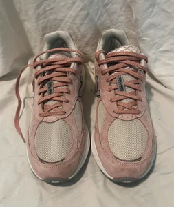 NEW BALANCE MENS PRE OWNED US990MC3 2E SNEAKERS SIZE 11 PINK - Picture 1 of 6