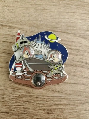 Prendedor Disney DLR Space Mountain Chip & Dale 2012 pieza de historia de Disney LE  Foto 1 de 2
