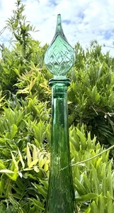 Guildcraft EMPOLI Italy GREEN FISHNET 22” Genie Bottle W/ Stopper Vtg 60s - Imagen 1 de 23