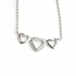 Juego de diamantes de plata esterlina colgante de triple corazón en cadena - caja de regalo gratuita - Imagen 1 de 1