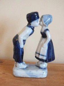 Petit sujet ancien en porcelaine hollandaise - enfants bleu, blanc Delft, Dutch - Picture 1 of 7